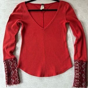 Free People We the Free Ski Lodge Cuff Henley Thermal in excellent condition